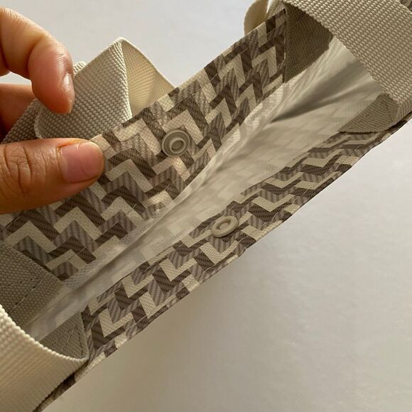 Lululemon Reusable Tote Bag • Gray White Geometric Shopper • Gym Bag / Lunch Bag - Picture 3 of 7